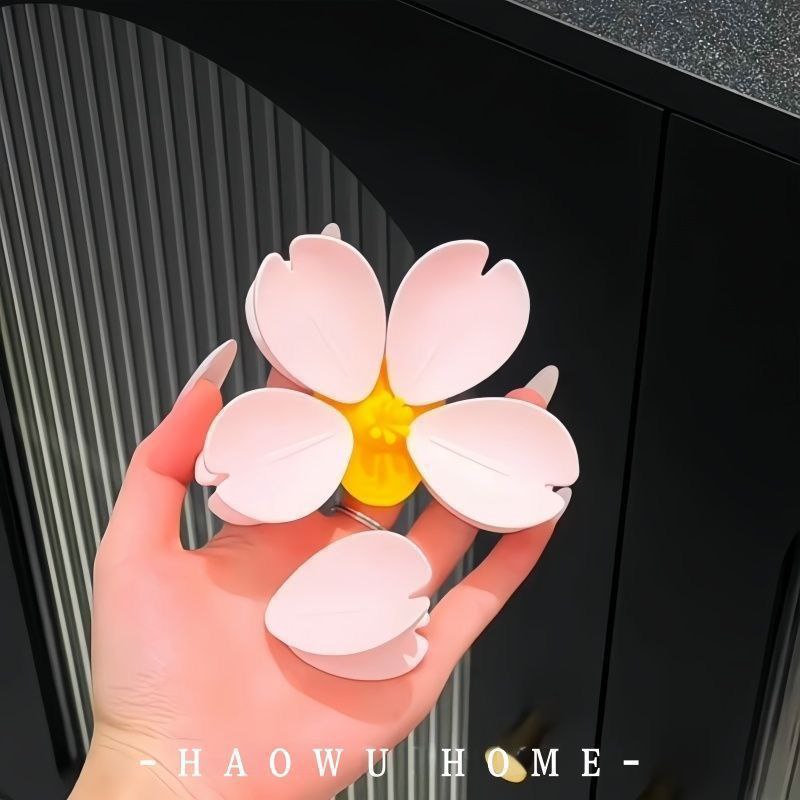 Lyonara Cute Magnetic Flower Design Clips { pack of 3 pcs }