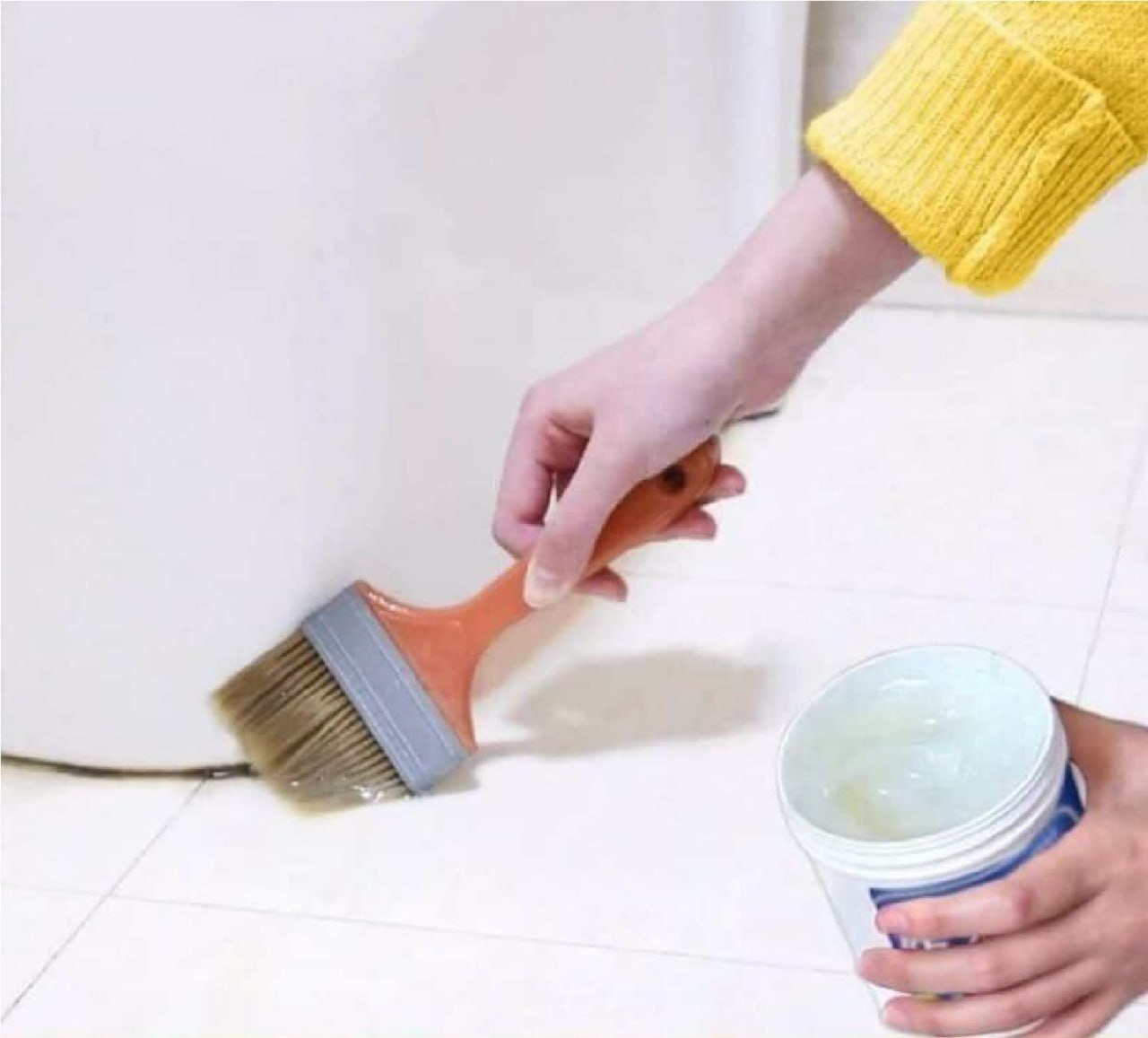 Crack Seal Agent with Brush